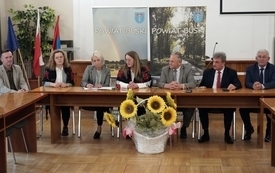 25 - przedstawicielki Stowarzyszenie KGW w Sieczkowie i Członkowie Zarządu