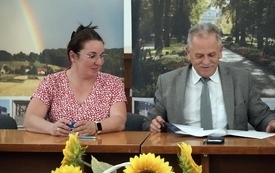 15 - podpisanie umowy przez Stowarzyszenie Nasze Powiśle