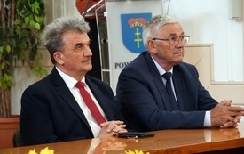 05 - Wicestarosta Buski Stanisław Klimczak oraz Wiesław Marzec Członek Zarządu