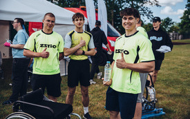 07 Uczniowie buskich szk&oacute;ł ponadpodstawowych  pokazali prawdziwą moc wsp&oacute;łpracy i determinacji, wsp&oacute;lnie bijąc rekord w wiosłowaniu!