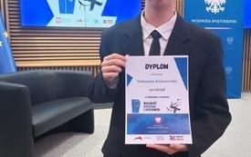 Sebastian Kolanowski uczeń Szkoły Policealnej SOSW dla Niepełnosprawnych Ruchowo w Busku-Zdroju .jpeg