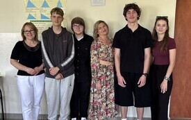 5. Od lewej - Beata Ogunowska, Kacper Piękoś, Mateusz Zapi&oacute;rkowski, Monika Lubańska, Wojciech Czajka, Aleksandra Marciniec.jpeg
