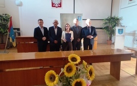 16 - nuczyciel mianiowany wraz z Członkami Zarządu