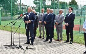 02 Starosta Buski Jerzy Kolarz na briefingu prasowym 