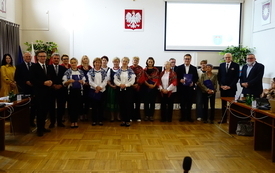 011 Uhonorowanie K&oacute;ł Gospodyń Wiejskich podczas sesji