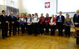 07 Głos zabrała Przewodnicząca Koła Gospodyń Wiejskich &bdquo;Aktywni razem&rdquo; Edyta Tutak