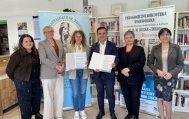 1. Na zdjęciu od lewej U. Gołda-Marciniak, M. Grabska, E. Szymczyk-Krzemińska, P. Kisiel, A. Jasińska, E. Tarapata