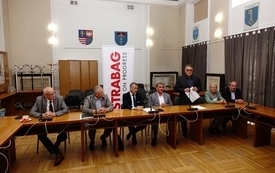 01 Głos zabrał Krzysztof Tułak Dyrektor Powiatowego Zarządu Dr&oacute;g w Busku &ndash; Zdroju