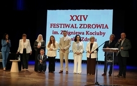 050 Podsumowanie konferencji, przy mikrofonie Piotr Kaczocha Zastępca Burmistrza Miasta i Gminy Busko-Zdr&oacute;j