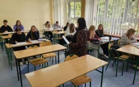 Uczestnicy projektu Dziś Uczeń - Jutro Student - zajęcia z matematyki